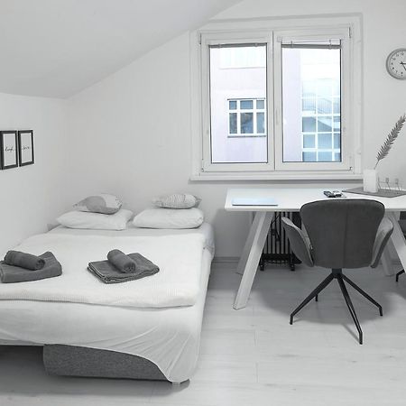 Skolska Winter Terrace Apartment Praga Esterno foto